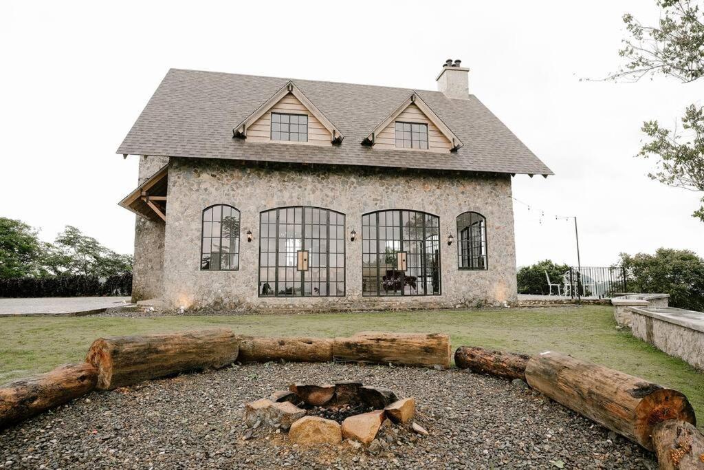 The Old Country Stone House Βίλα Cebu Εξωτερικό φωτογραφία
